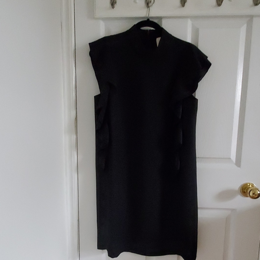 Sleeveless dress